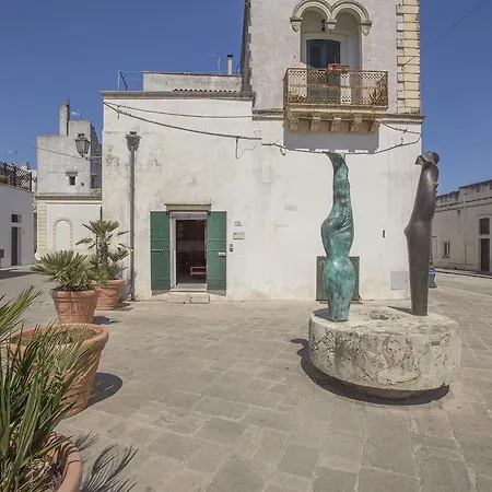 Palazzo Morra * Specchia